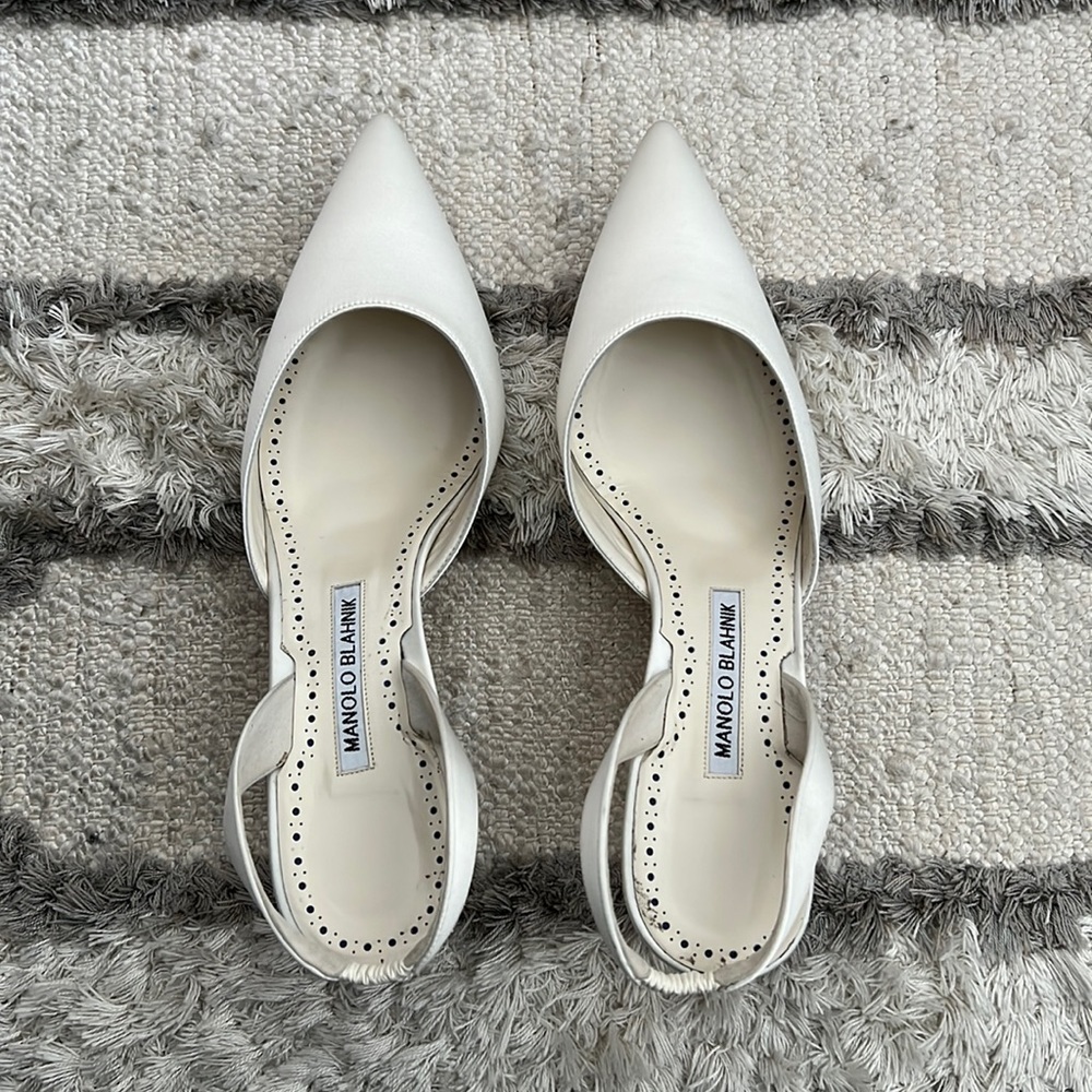 Manolo Blahnik Carolyne Satin Bridal Slingback New Never Worn 41 In Original Box